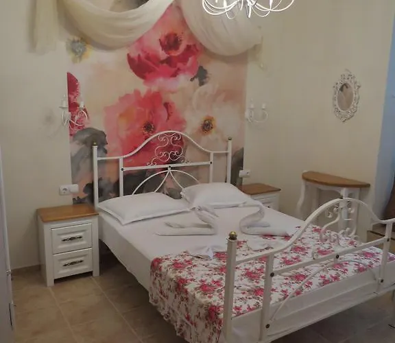 Family Sofi 3* סוזופול