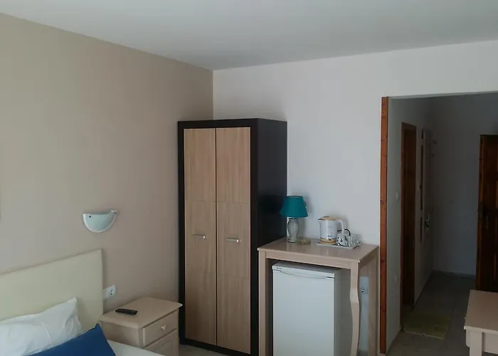 מלון Family Sofi 3*