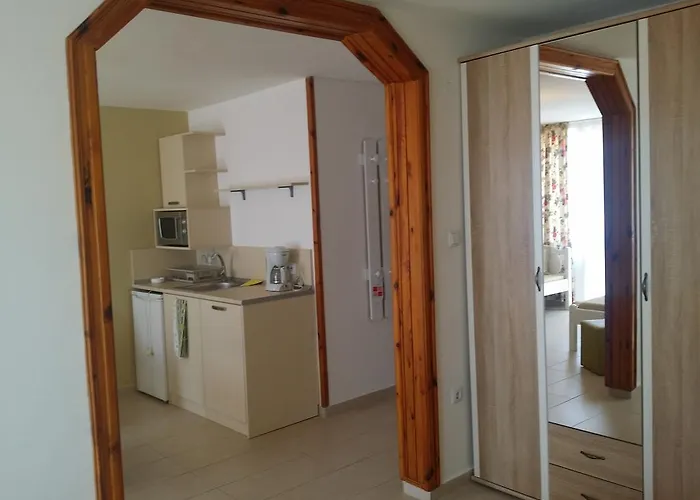 Ξενοδοχείο Family Sofi 3*