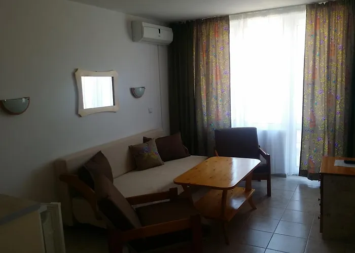 Ξενοδοχείο Family Sofi 3*